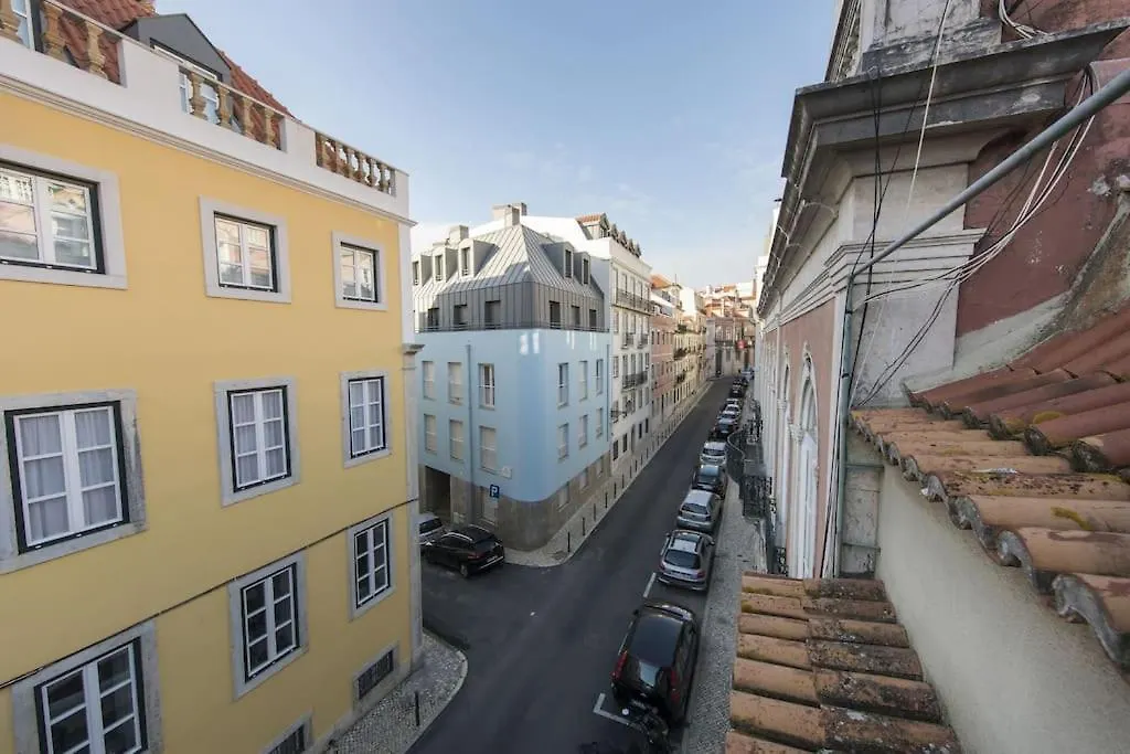 Duplex In Principe Real Apartment Lisbon